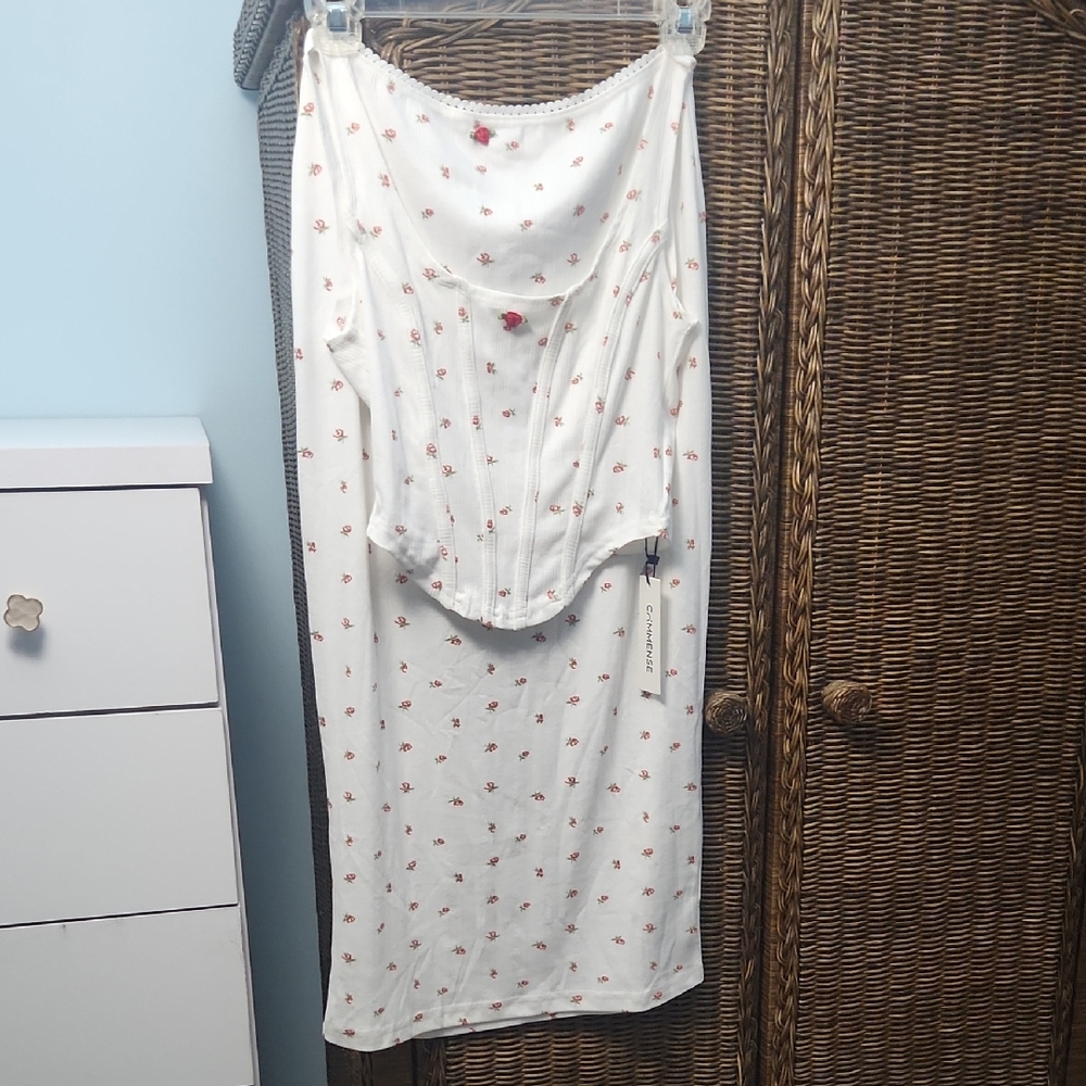 Commense White Floral Tank And Skirt Set